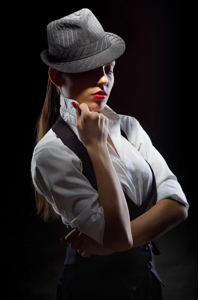 Young woman in hat — Stock Photo, Image