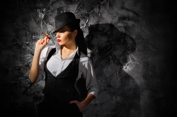 Woman with cigar — Stock Photo, Image