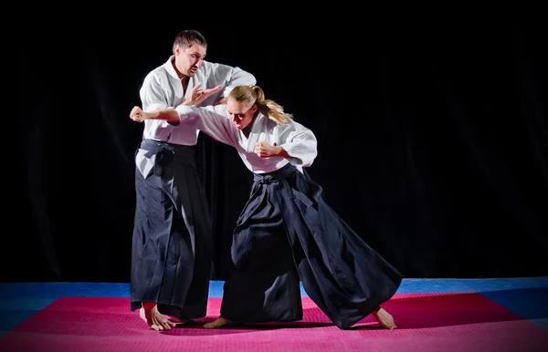 Boj mezi dva bojovníci aikido — Stock fotografie