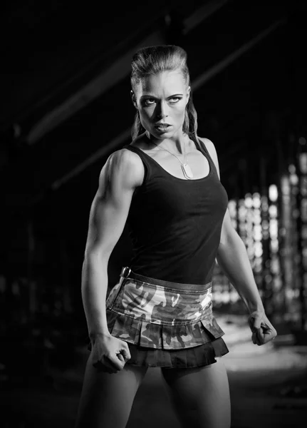 Mujer en uniforme (monocromo ver ) —  Fotos de Stock