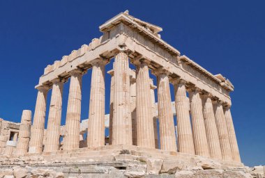 Atina Akropolis tepesindeki Parthenon tapınağı