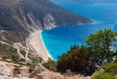 Yunanistan 'ın Kefalonia adasındaki Mirtos plajı