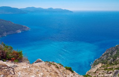 Yunanistan 'ın Kefalonia adasındaki Mirtos plajı