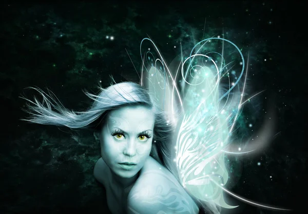 Fairy kvinna över mörk bakgrund — Stockfoto
