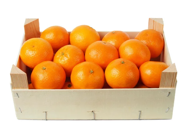 Clementiner i en låda — Stockfoto