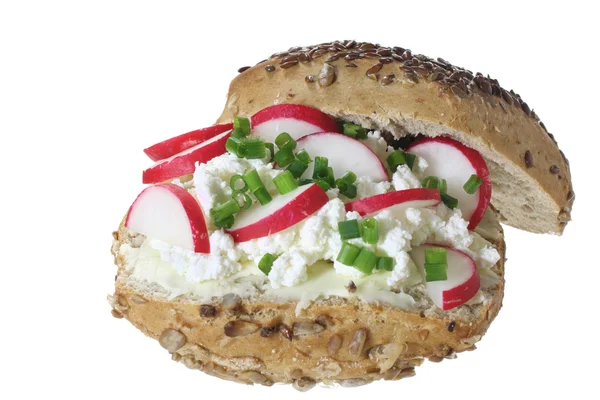 Sandwich con requesón y rábano —  Fotos de Stock