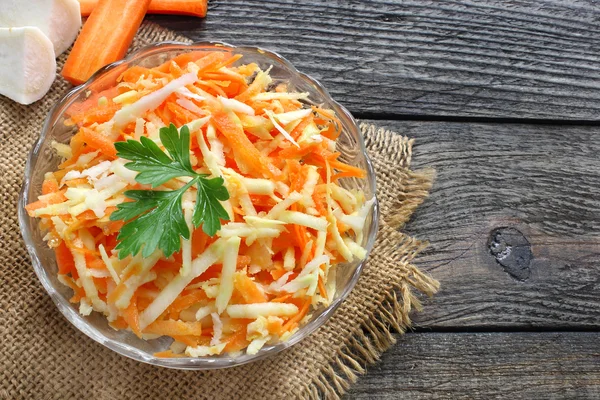 Salad of raw parsley and carrots — Stock Photo, Image