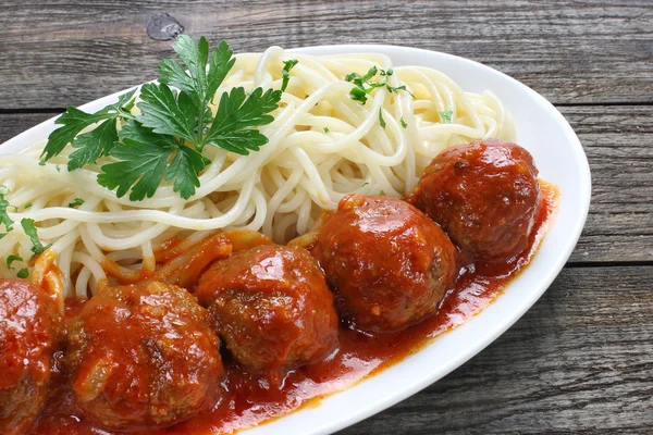 Albóndigas de cerdo con salsa de tomate —  Fotos de Stock