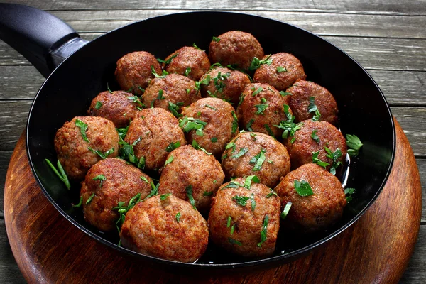 Stekt fläsk köttbullar — Stockfoto