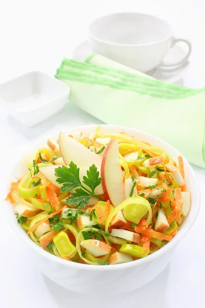 Salade met preisalada com alho-poró — Stockfoto