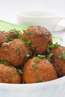 Kızarmış domuz eti köfte