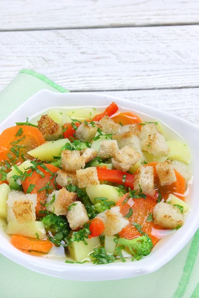 Diet vegetable soup with croutons — Stock Photo, Image