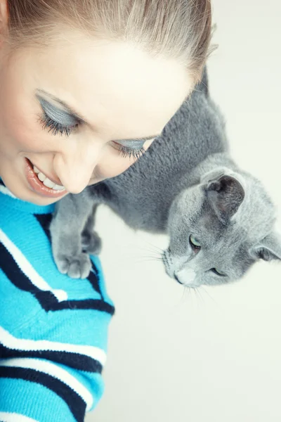 Lady and cat — Stock Photo, Image