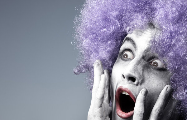 Боязливый клоун
