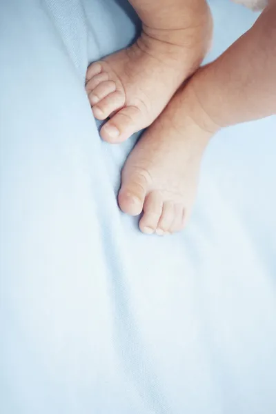 Baby legs — Stock Photo, Image