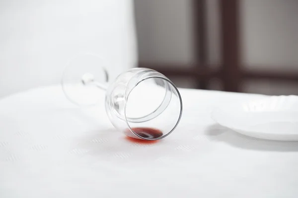 Fallen wineglass — Stock Photo, Image