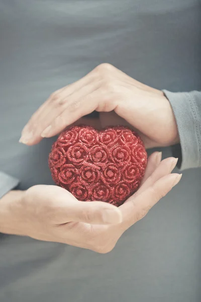 Hands with heart — Stock Photo, Image