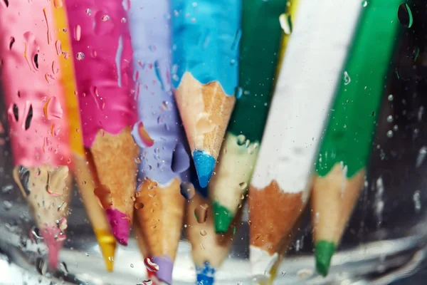 Mokré barevné tužky — Stock fotografie