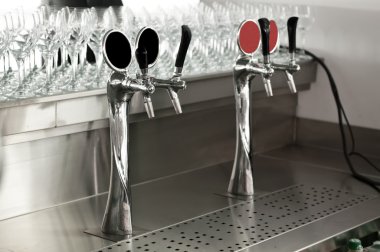 pub bar bira musluk krom