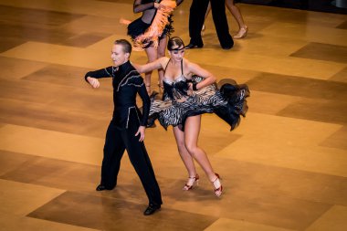 fetih Latin dans dans rakip