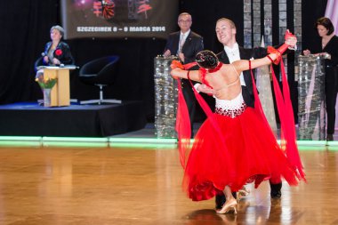 yavaş vals dansı conquest üzerinde dans dansçılar