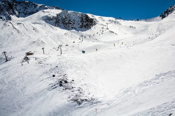 Ski resort of Neustift Stubai glacier Itävalta — kuvapankkivalokuva