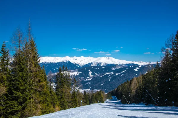 Skidort Neustift Stubai glaciär Österrike — Stockfoto