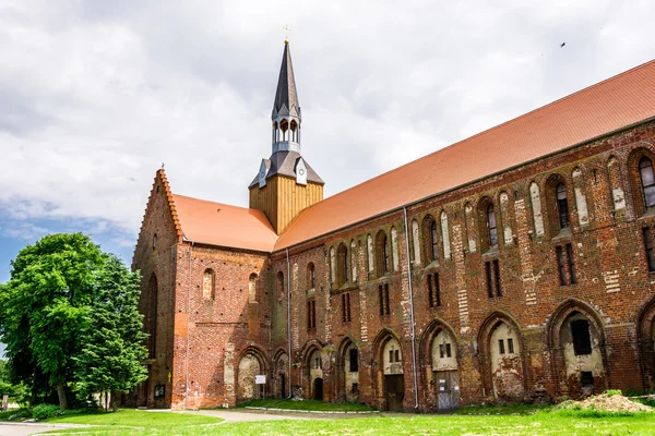 Středověká cisterciácký klášter v kolbacz, Polsko — Stock fotografie