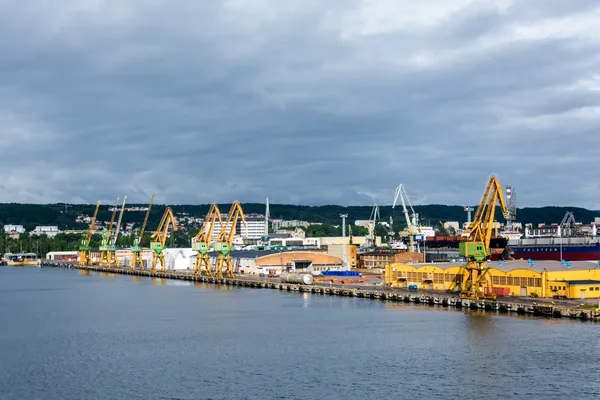 Vista do cais e do estaleiro de Gdynia, Polónia — Fotografia de Stock