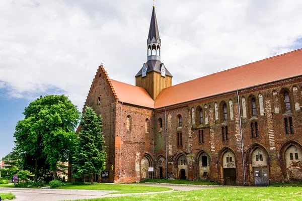 Średniowieczny klasztor cystersów w Muzeum zamkowe w zamku, Polska — Zdjęcie stockowe