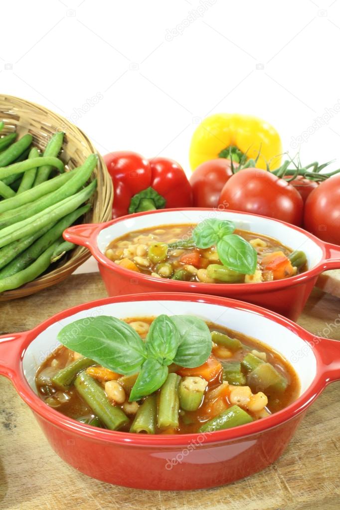 Minestrone with peppers