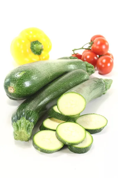 Zucchini with tomatoes and bell pepper — Stock Photo, Image