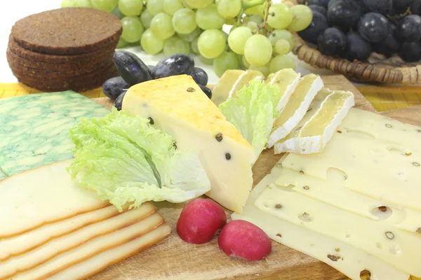 Slices of cheese with bread — Stock Photo, Image