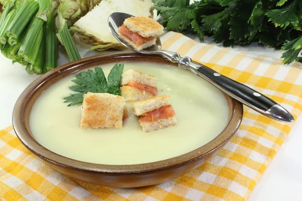 Cream of celery soup — Stock Photo, Image