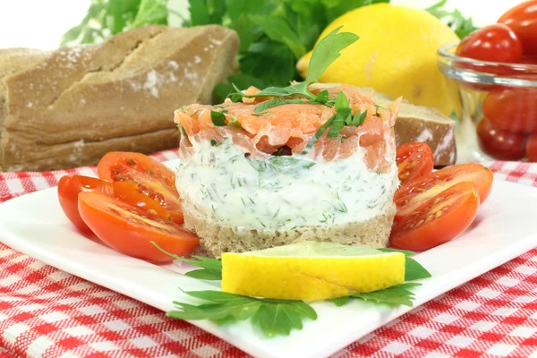 Salmon tartare — Stock Photo, Image