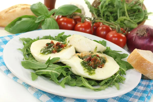 Mozzarella relleno — Foto de Stock