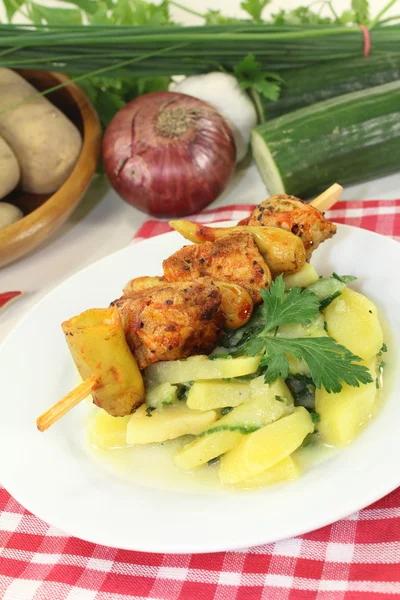 Potato-cucumber salad — Stock Photo, Image