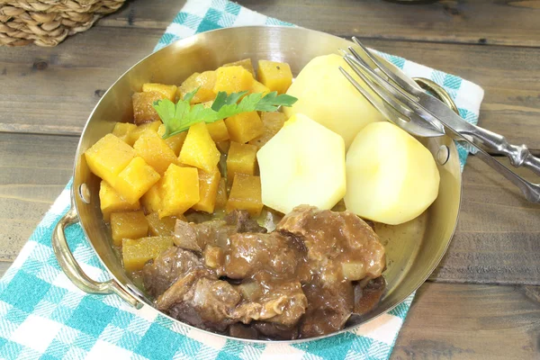 Hjortgulasch — Stockfoto