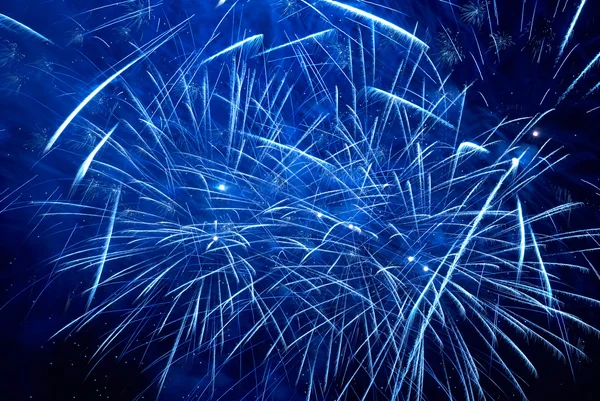 Farbenfrohes Weihnachtsfeuerwerk — Stockfoto