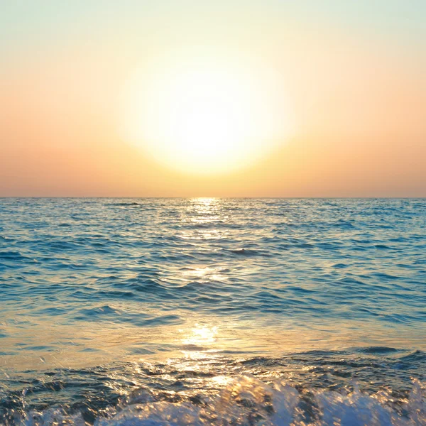 Sunset above the sea — Stock Photo, Image