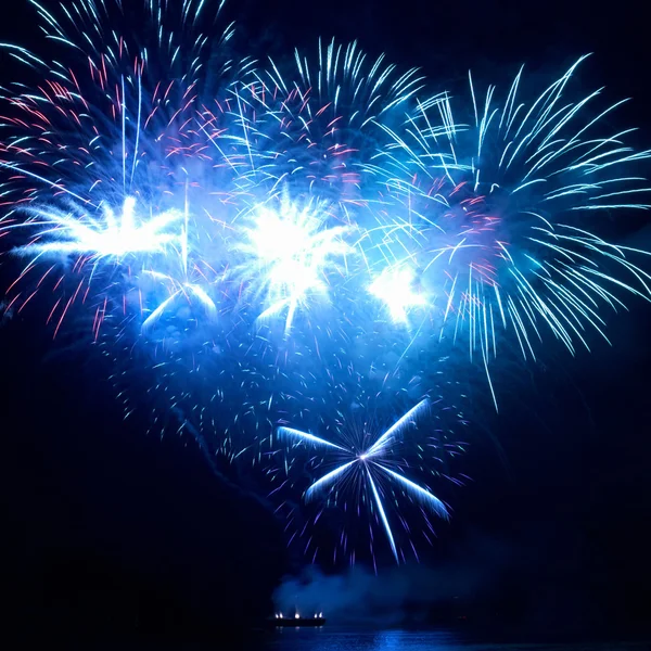 Fuochi d'artificio colorati — Foto Stock