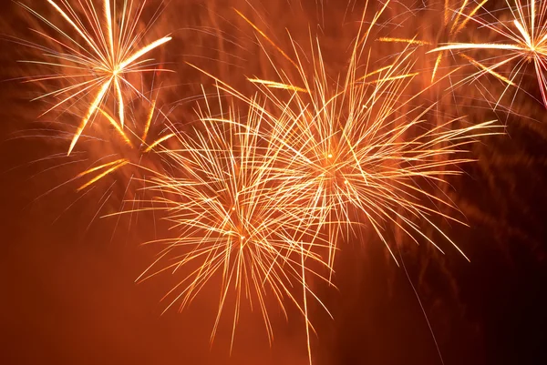 Fogos de artifício coloridos — Fotografia de Stock