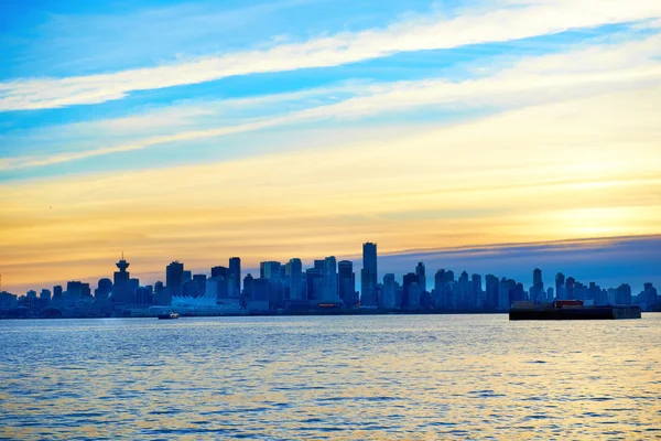 Puesta de sol sobre Vancouver, Canadá — Foto de Stock