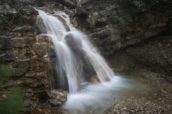 Schöner Wasserfall — Stockfoto