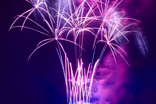 Blaues buntes Feuerwerk — Stockfoto