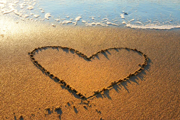 Heart on the sand — Stock Photo, Image