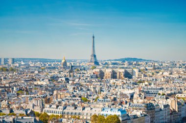 Eilffel kulesi ve şehir manzaralı Paris şehri