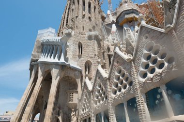 Barcelona, İspanya - 27 Mayıs 2016: Sagrada Familia için Barselona, İspanya'nın heykele