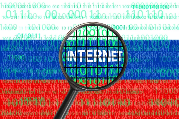 Россия Запрещает Интернет Концепцию Хакерской Кибератаки Флаг России Бинарными Данными — стоковое фото
