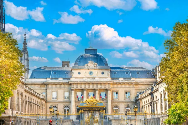 Fassadenansicht Des Justizpalastes Hinter Zaun Paris Frankreich — Stockfoto
